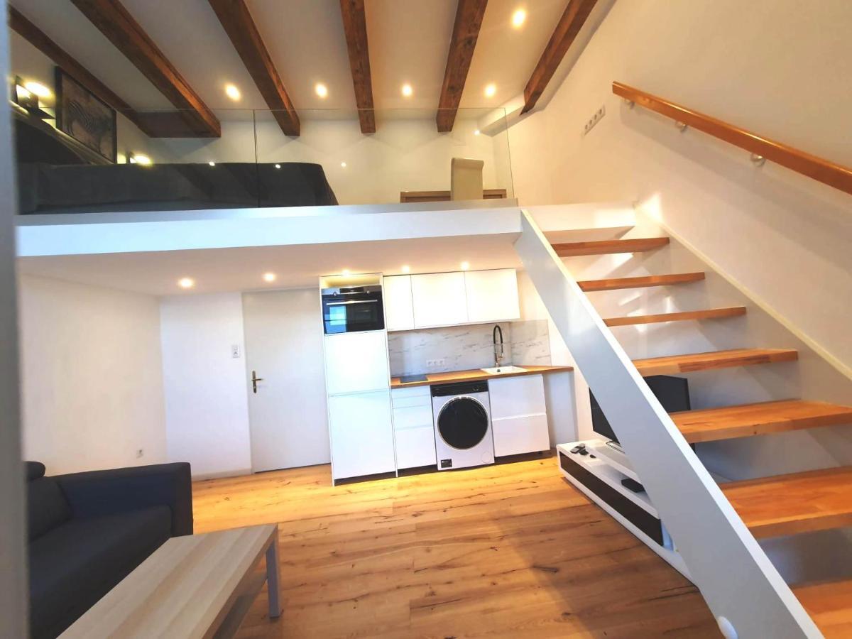 Mezzanine De Grinzing * Wenen